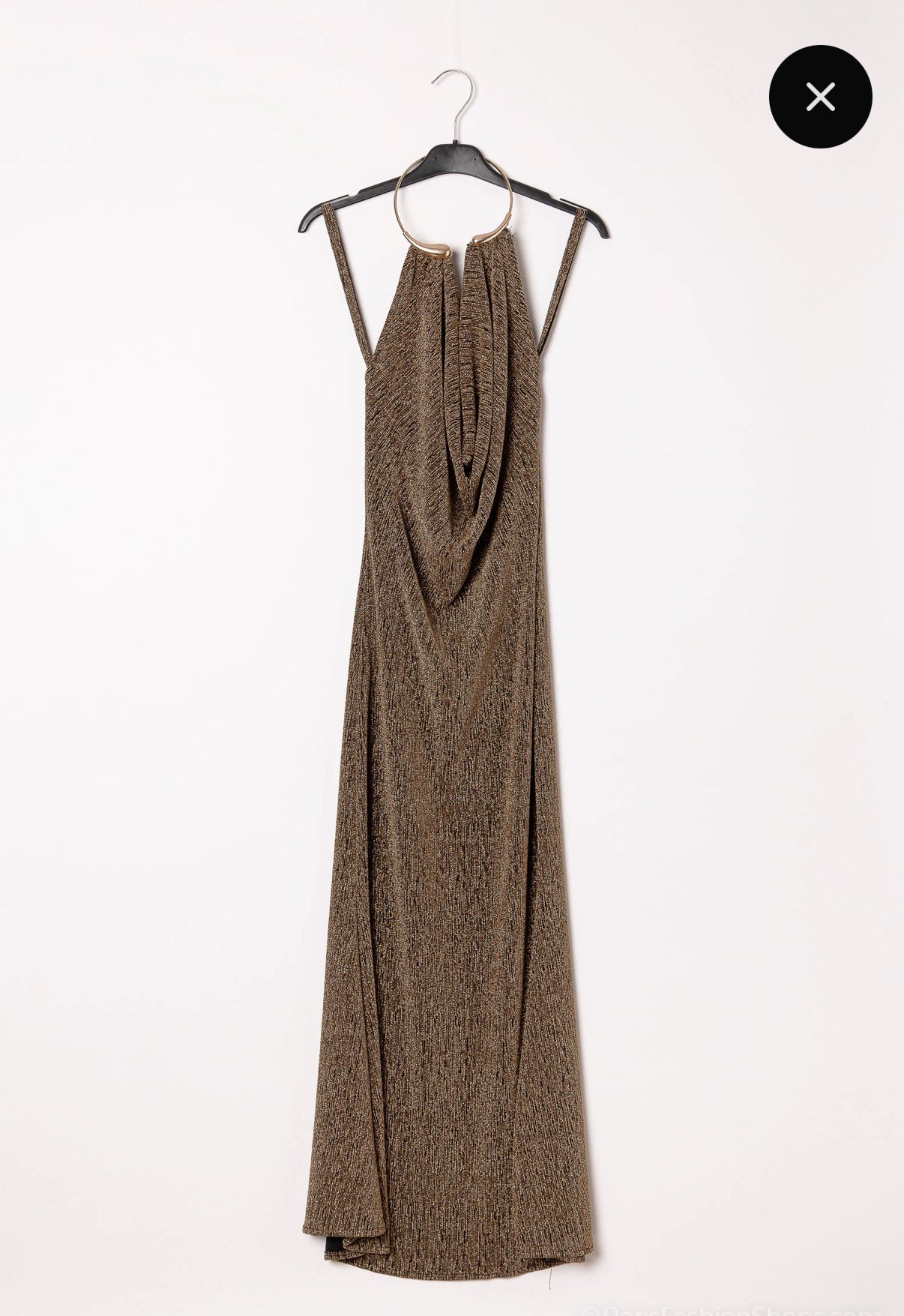 Robe soirée avec accessoires dorée