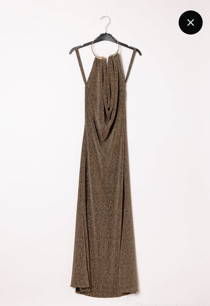 Robe soirée avec accessoires dorée