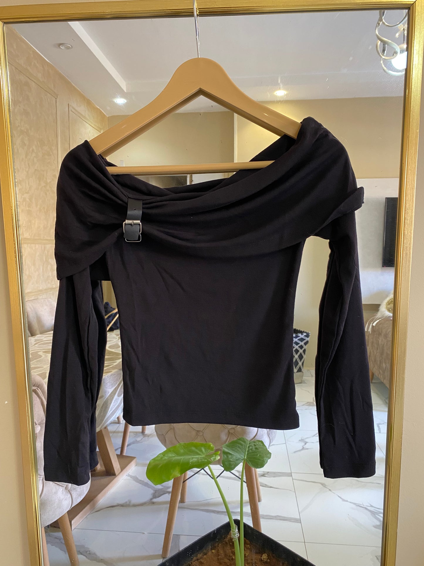 Pull avec détail ceinture manches longues