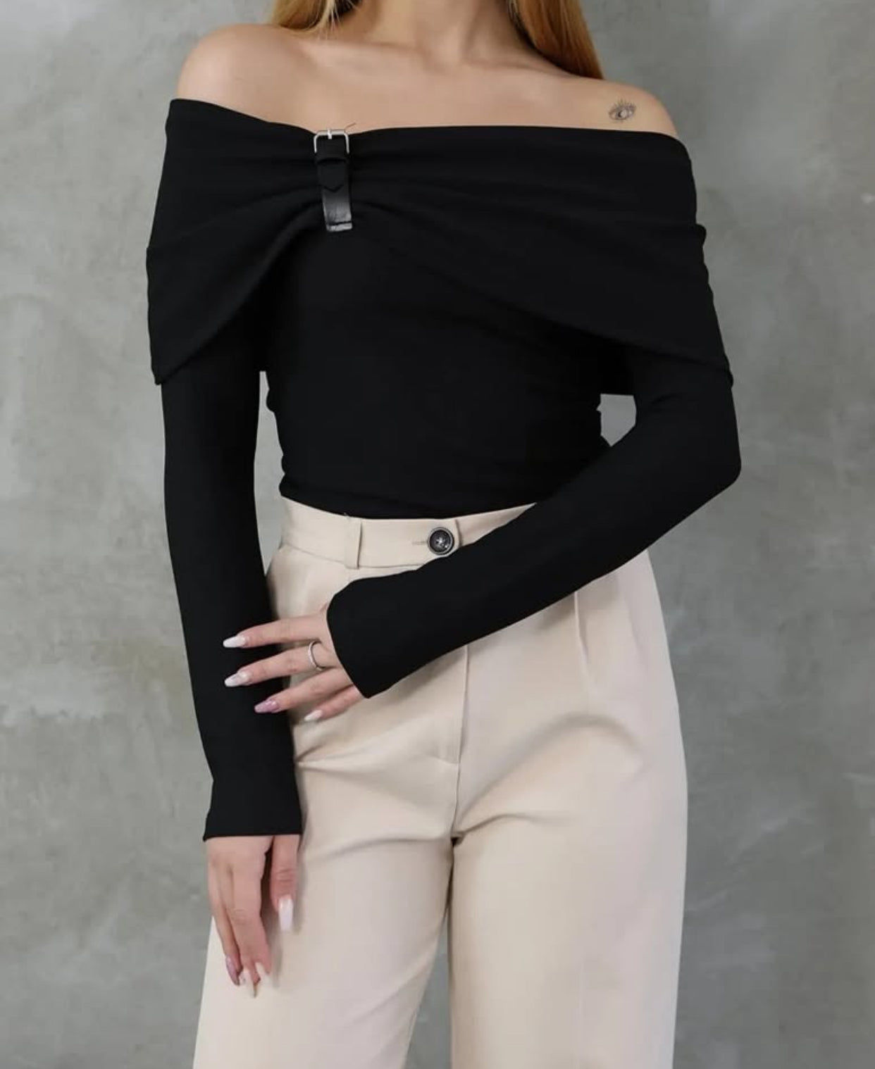 Pull avec détail ceinture manches longues