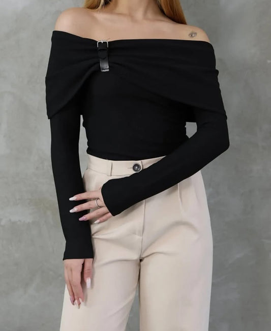 Pull avec détail ceinture manches longues