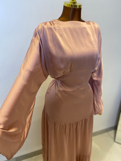 Robe d’hôtesse évasée